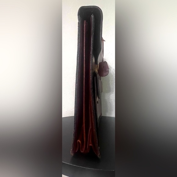 Vintage Renwick Verona Oxhide Leather Briefcase | Lawyer | Professional | Office - Picture 4 of 16